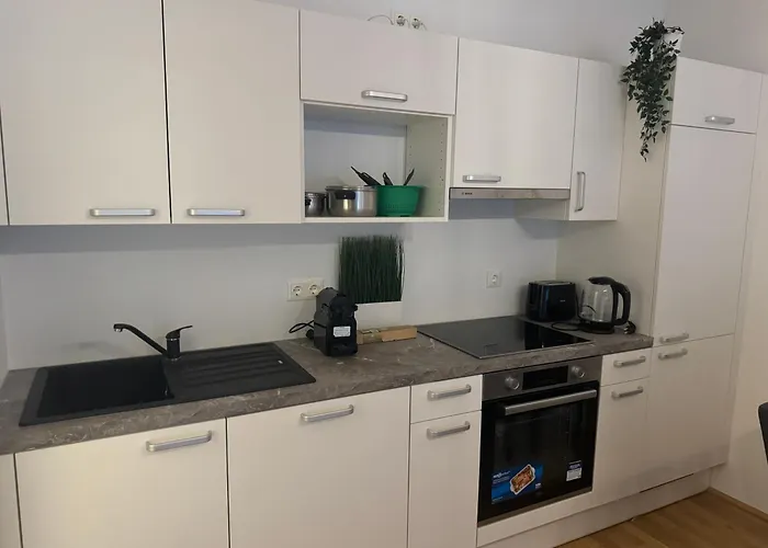 Brand New Central & Modern Apartment